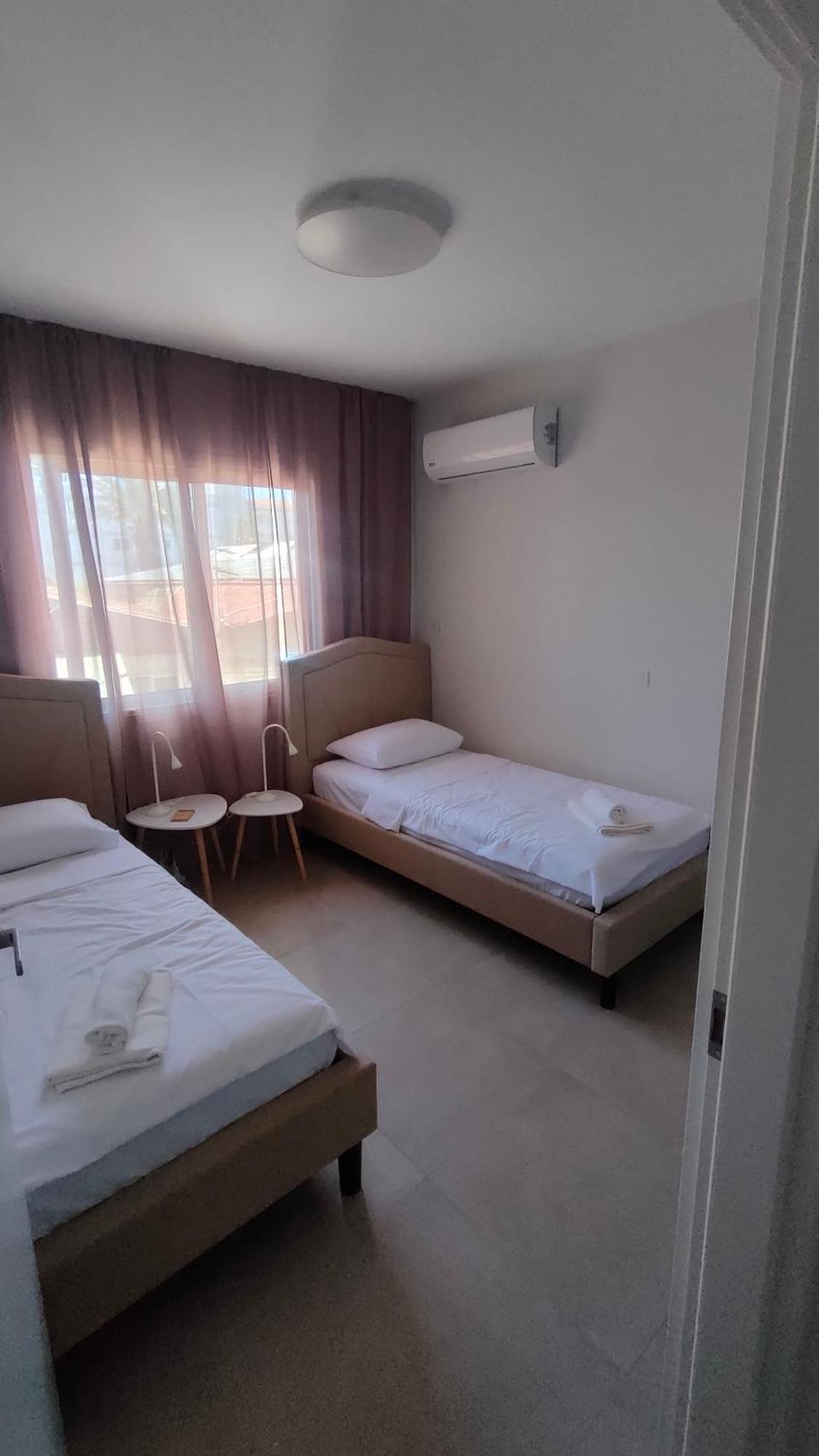 Two Bedroom Apartment With Pool パ フォス エクステリア 写真