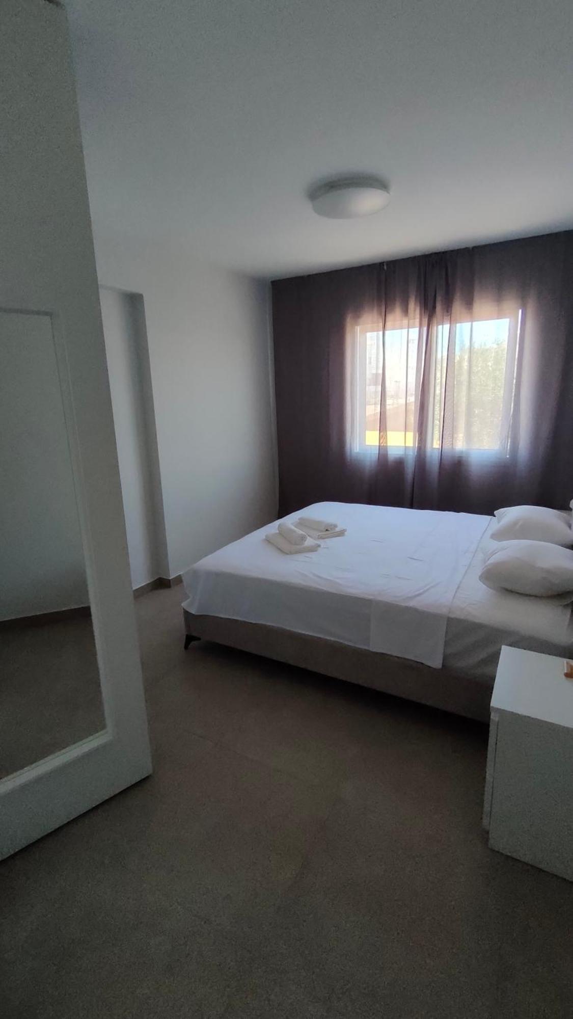 Two Bedroom Apartment With Pool パ フォス エクステリア 写真
