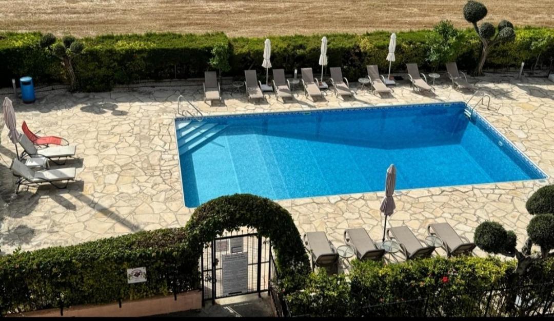 Two Bedroom Apartment With Pool パ フォス エクステリア 写真